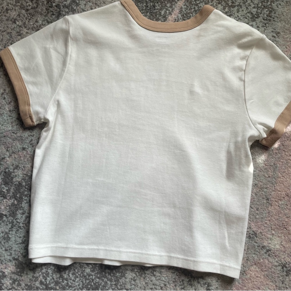 Levi’s Crop Top - Picture 2 of 3